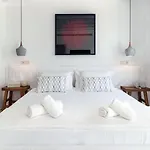 She Mykonos - The Residency