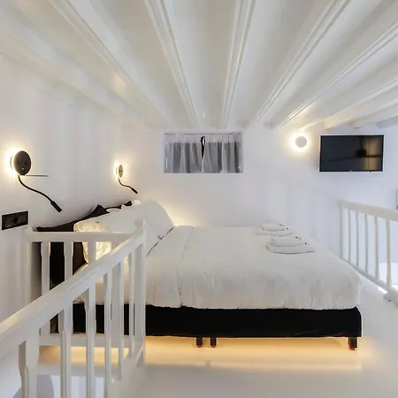 Lägenhetshotell She Mykonos - The Residency *