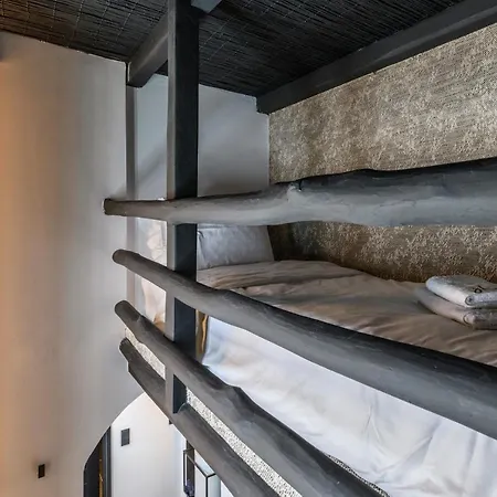 Ξενοδοχείο με διαμερίσματα She Mykonos - The Residency 4*