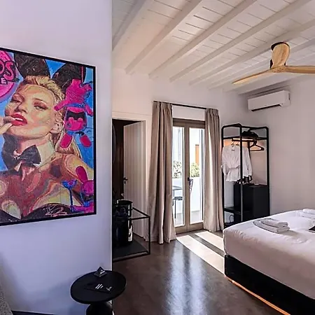 She Mykonos - The Residency 4*