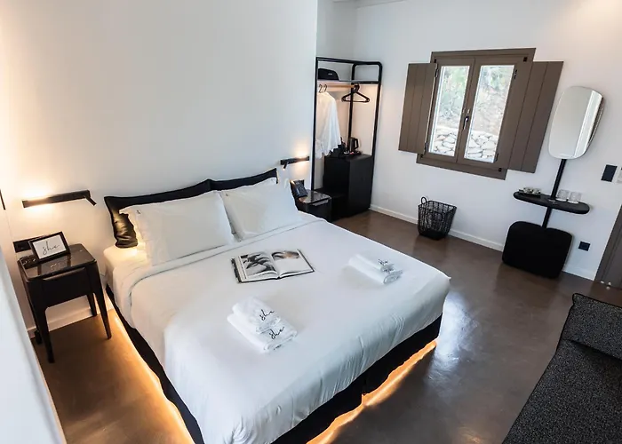 She Mykonos - The Residency Aparthotel 4*